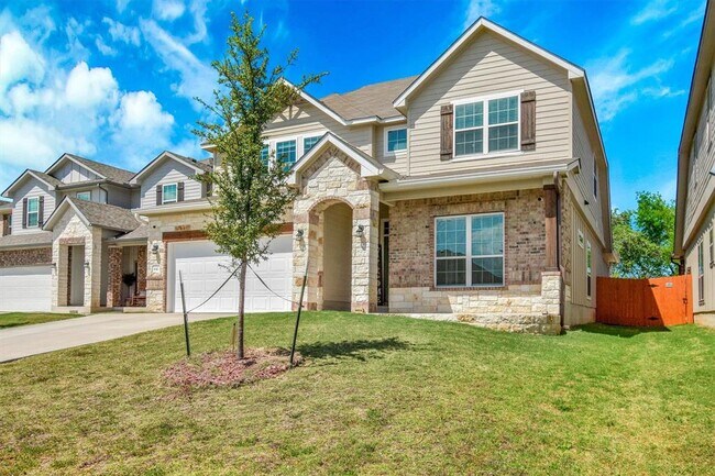 Building Photo - 632 Friar Tuck Dr