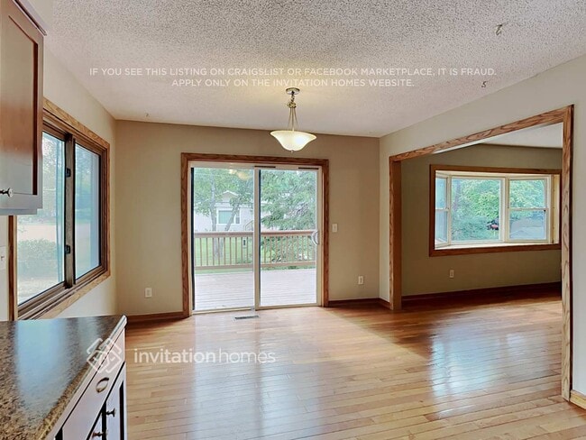Building Photo - 6701 N Bryant Ave