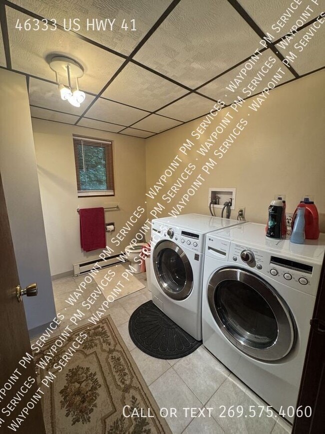 Building Photo - 46333 US-41