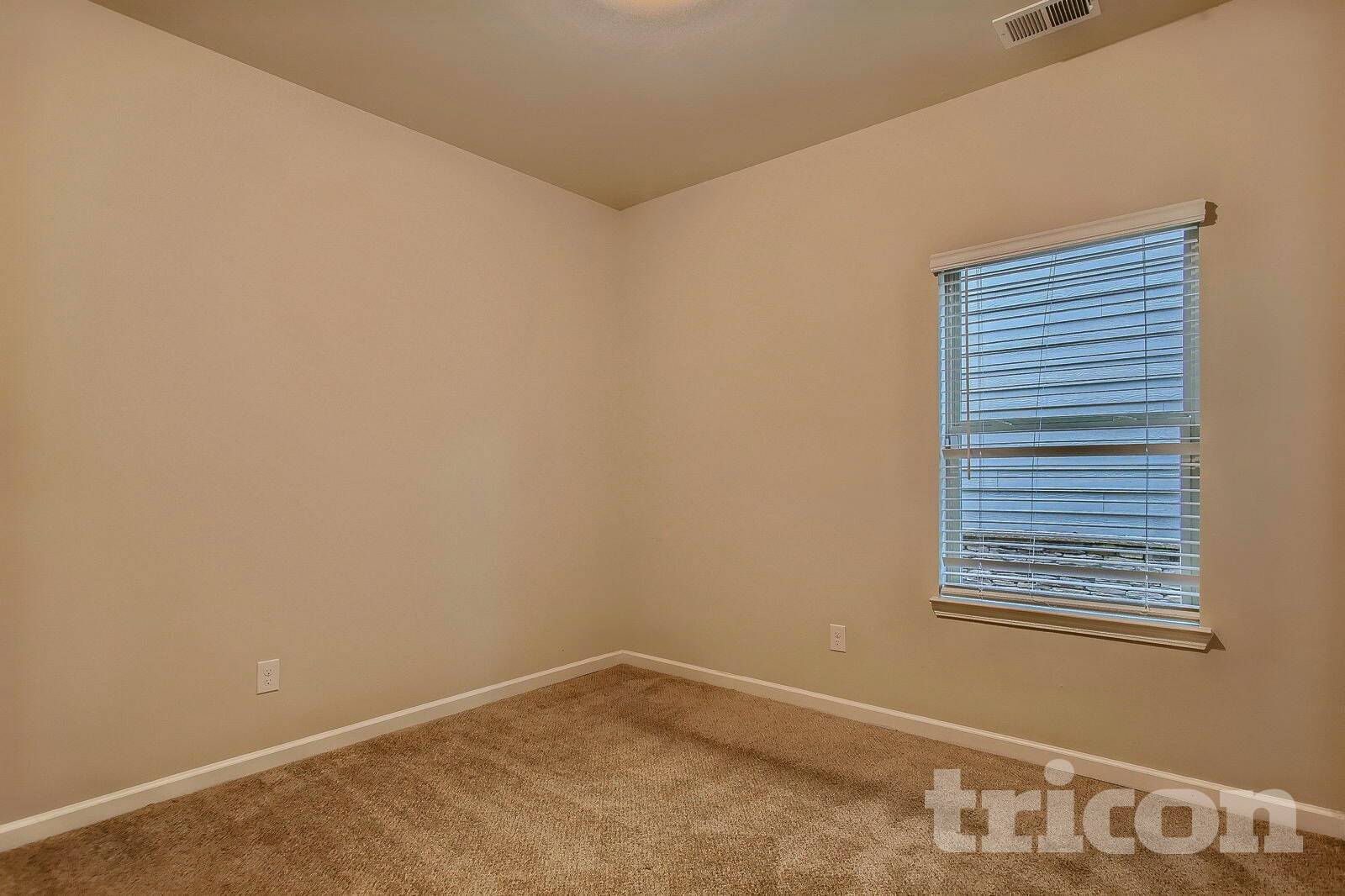 Building Photo - 169 Magnaview Dr