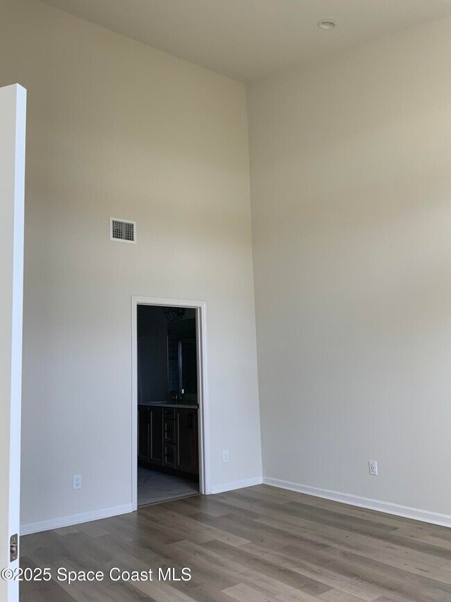 Building Photo - 99 Montecito Dr