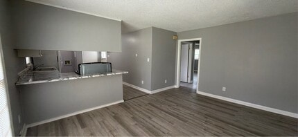 Building Photo - 2719 Clayton Dr NW