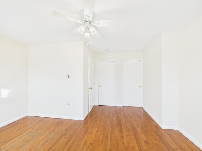 Building Photo - 1519 N Bouvier St