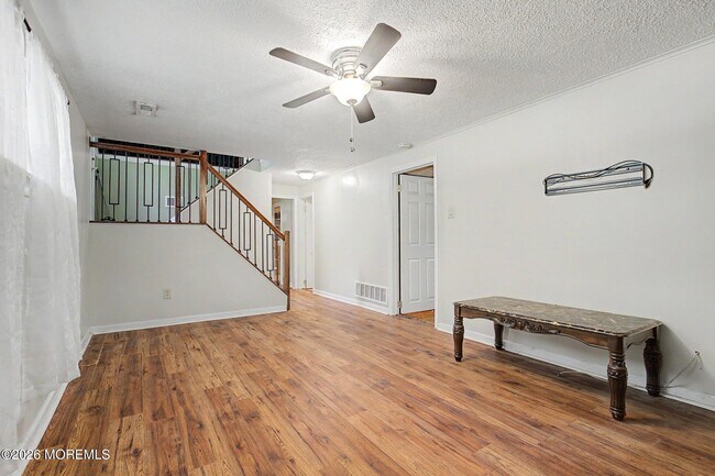 Building Photo - 206 Montana Trail