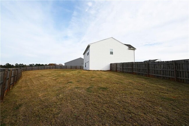 Building Photo - 90 Ingle Dr
