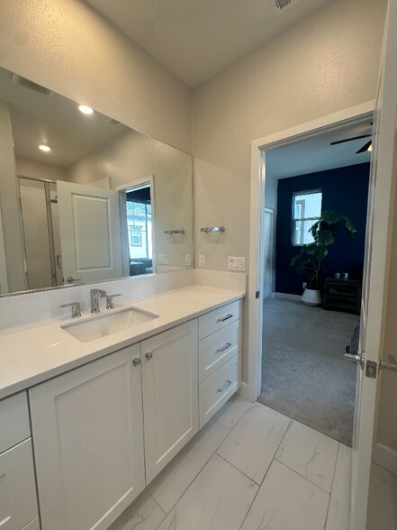 Building Photo - 2425 Little Rock Lane