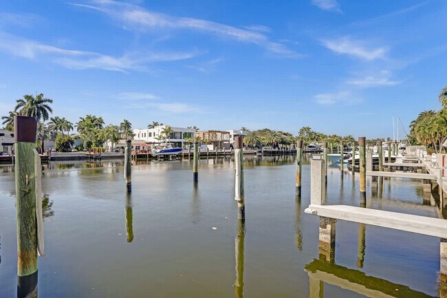 Building Photo - 37 Hendricks Isle