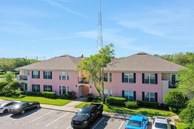 Building Photo - 228 Jardin De Mer Pl