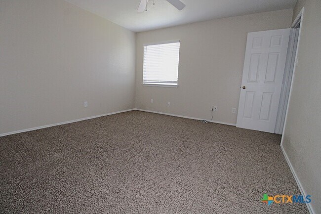 Building Photo - 6401 Nessy Dr