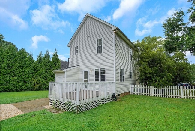 Building Photo - Charming 3BR House in Holly Springs