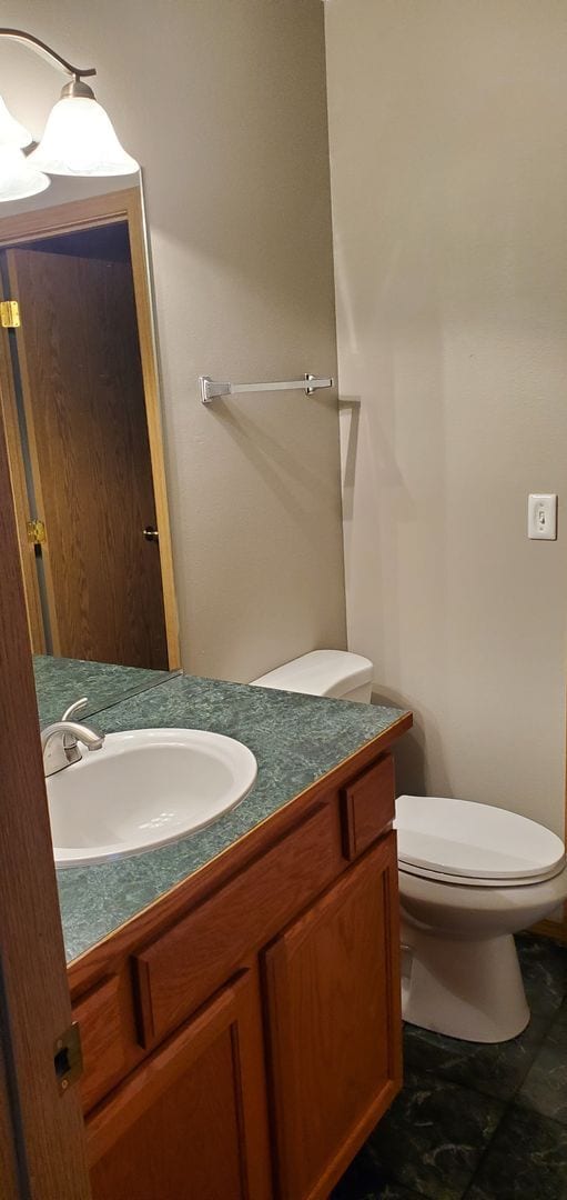 Building Photo - 3 Bedroom 2.5 Bath Home In Eagle Ridge - A...