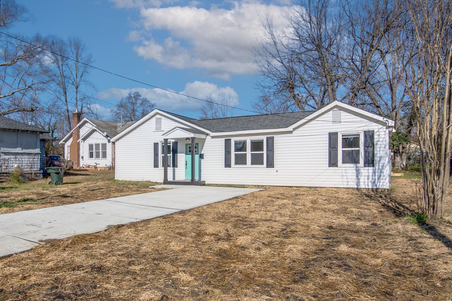 Front Exterior - 515 flint st