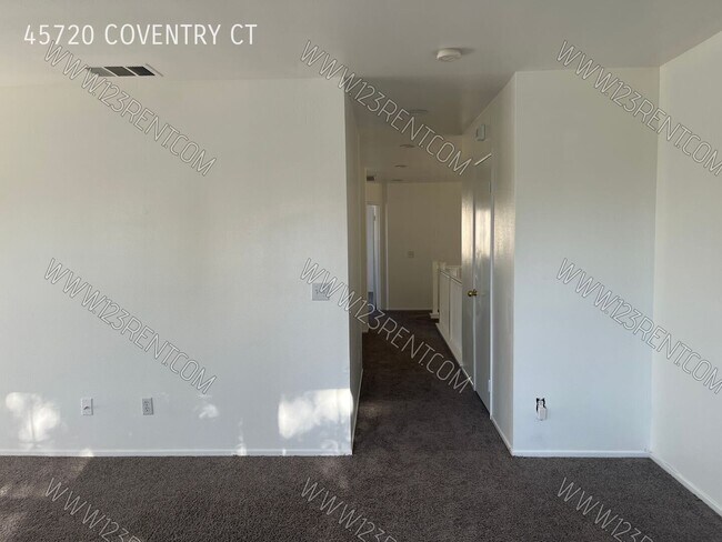 Building Photo - 45720 Coventry Ct.