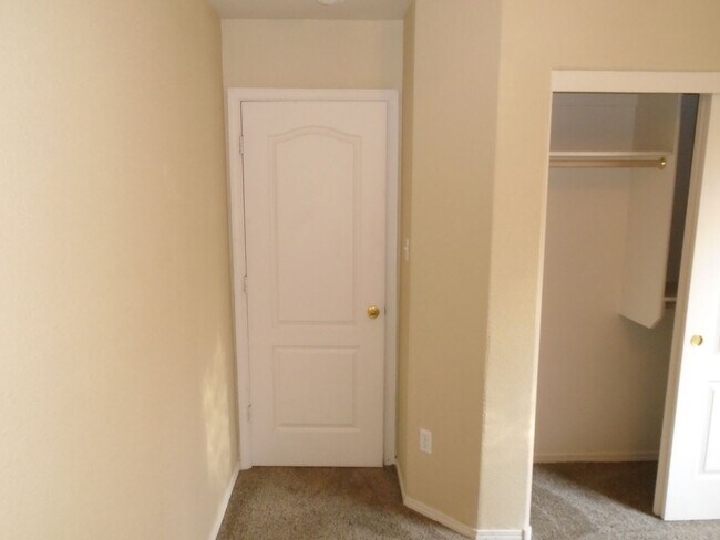 Building Photo - 3444 Stony Meadows Cir