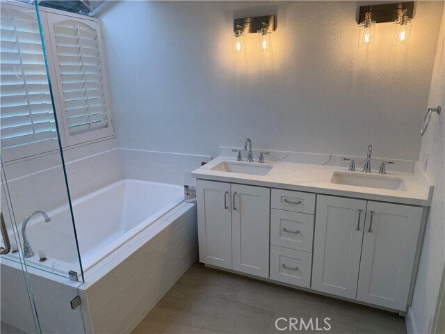 Building Photo - 35 Tanglewood