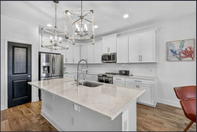 Building Photo - 743 129th St NE