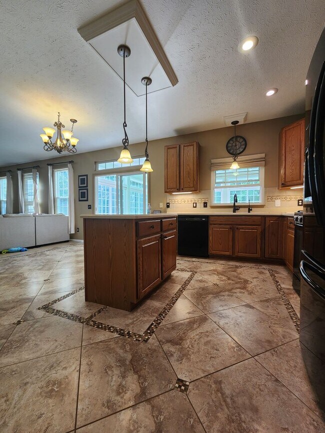 Building Photo - 3288 Beech Ln