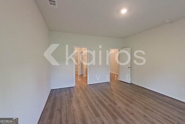 Building Photo - 3494 Bridgewood Dr