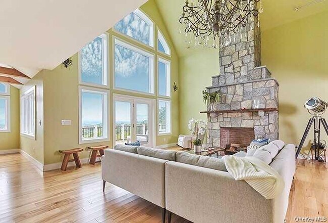 Building Photo - 21 Contentment Ln