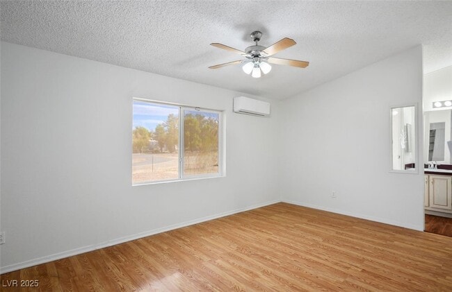 Building Photo - 4101 Paiute Blvd