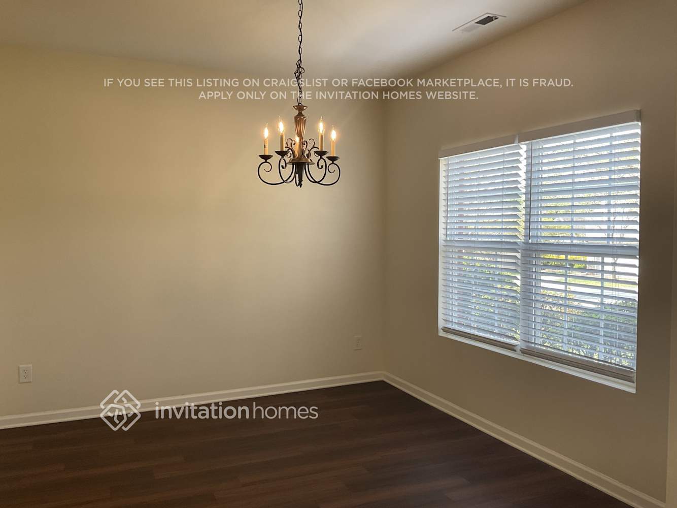 Building Photo - 911 Wind Carved Ln