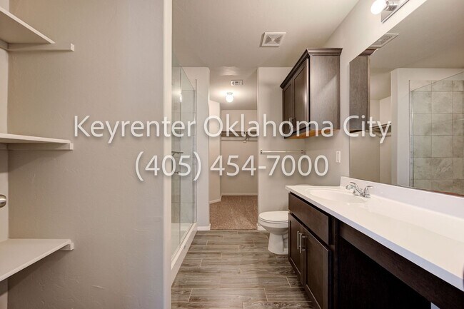 Building Photo - Modern Single Family Home in El Reno, OK!