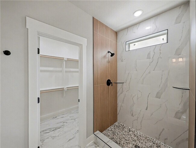 Building Photo - 52 Claxton Dr