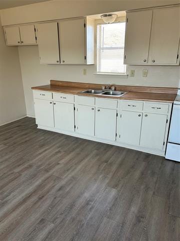 Building Photo - 1848 Coral Rd