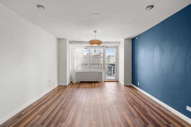 Building Photo - 151 Tremont St