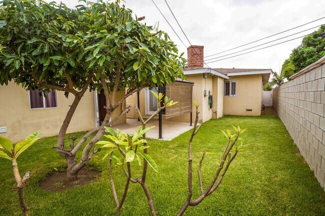 Building Photo - 11433 Littchen St