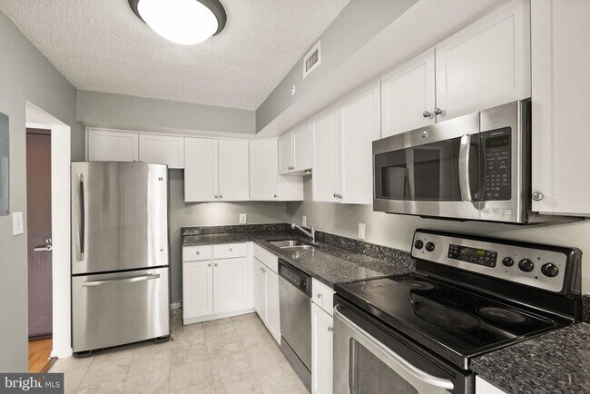 Building Photo - 2230 George C Marshall Dr