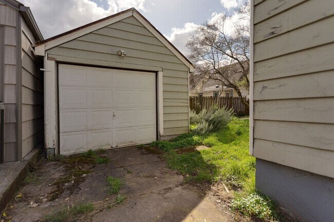 Building Photo - Charming 1901 Bungalow with Modern Updates...