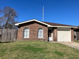 Building Photo - 14901 Emory Rd