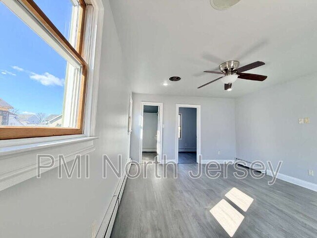 Building Photo - 227 Washington Ave