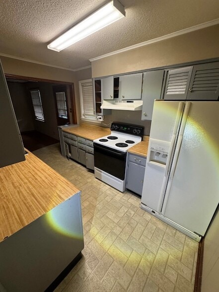 Building Photo - 4914 Durbin Ave