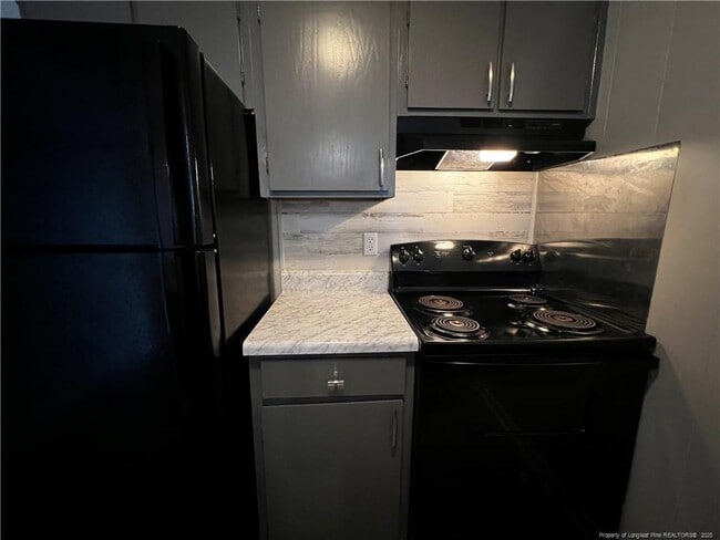 Building Photo - 5841 Century Oaks Dr