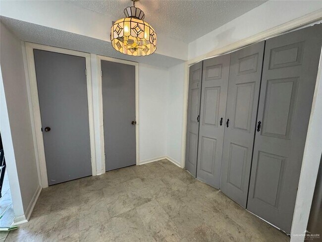 Building Photo - 1418 Beech Ave