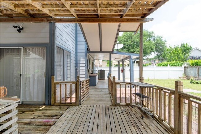 Building Photo - 7723 Miller Glen Ln