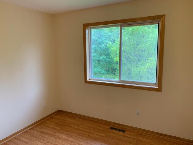 Building Photo - 6403 River Mill Dr