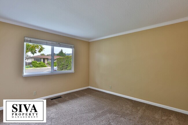 Building Photo - 6569 Crown Blvd