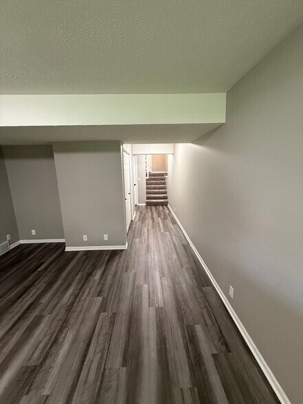 Building Photo - 5144 N 144th Ct