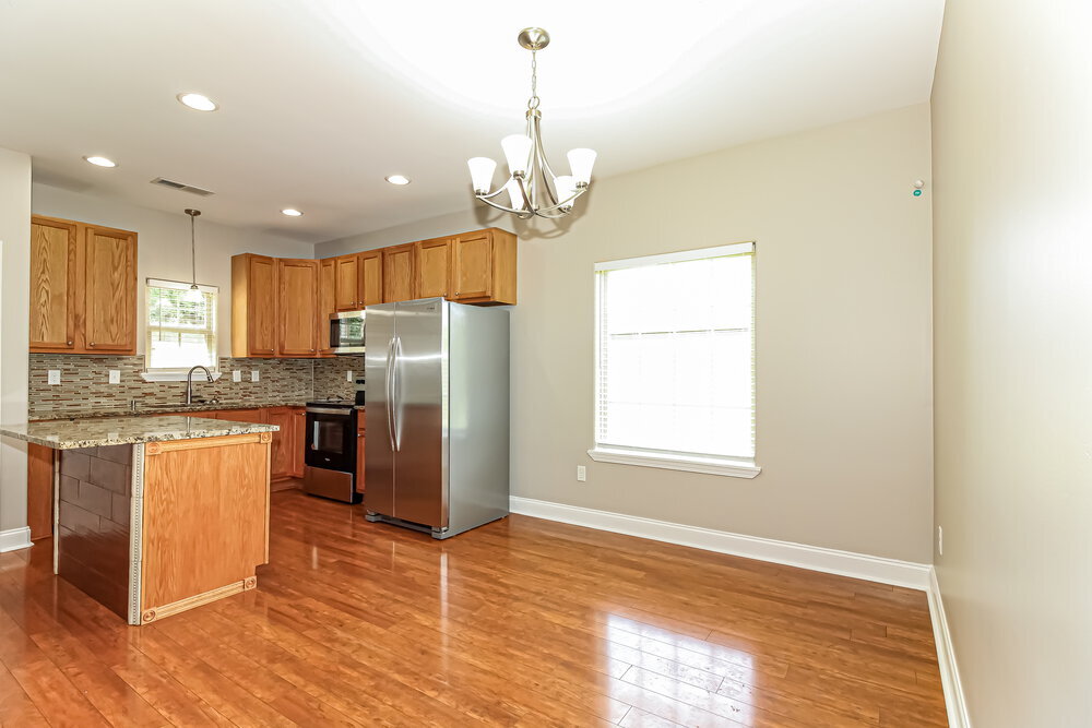 Building Photo - 1303 Shetland Dr