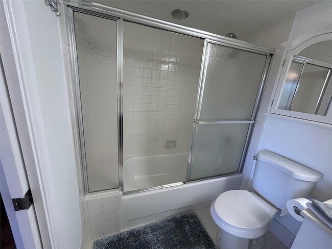 Building Photo - 3405 Bimini Ln