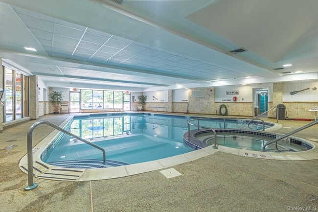 Building Photo - 87 Birchwood Rd