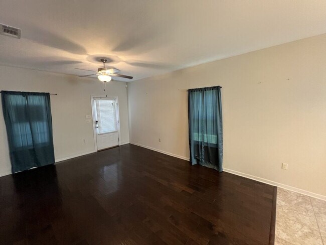 Building Photo - Cozy 3BR/2BA Home in Copper Oaks – Move-In Ready!