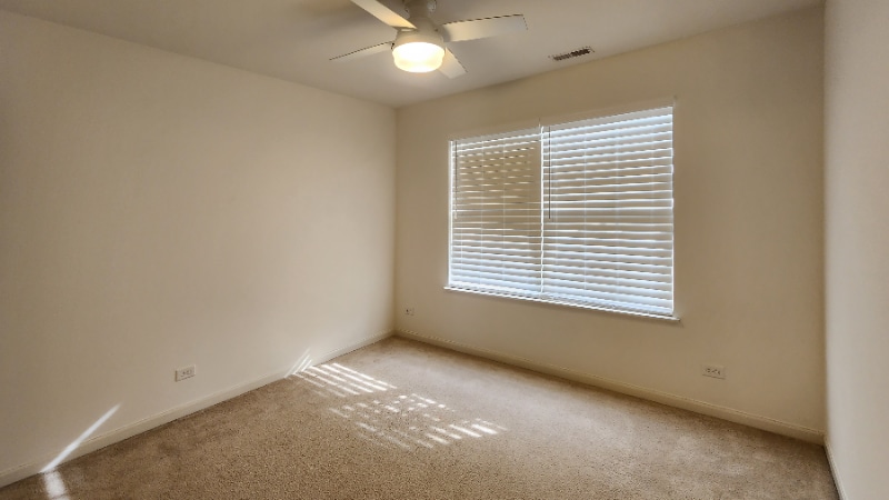 Building Photo - 609 S Jade Ln
