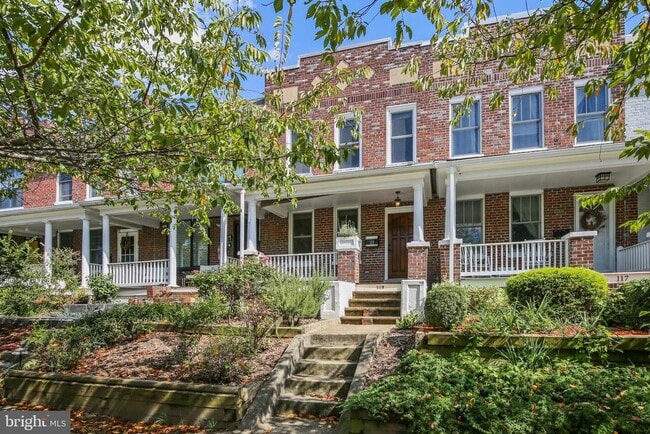 Building Photo - 119 N Peyton St