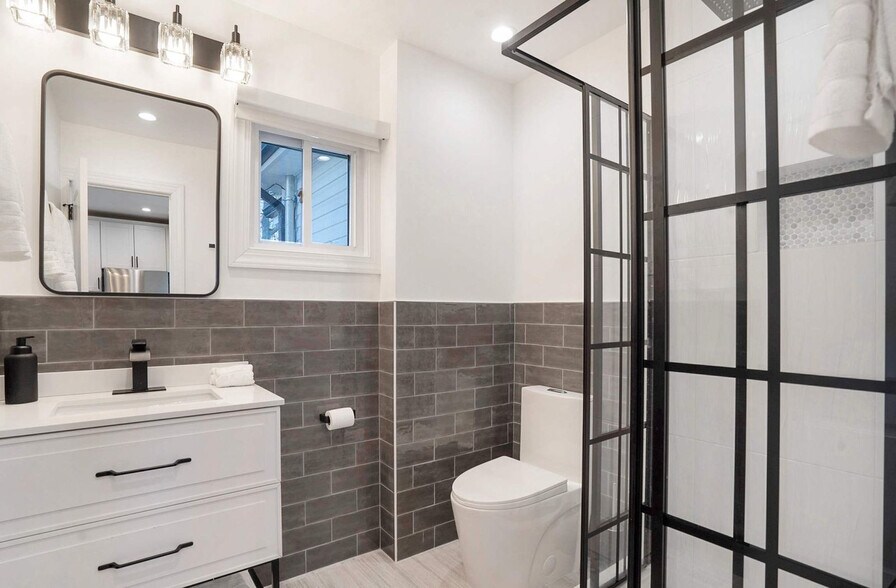 Building Photo - 54 Cliff Rd