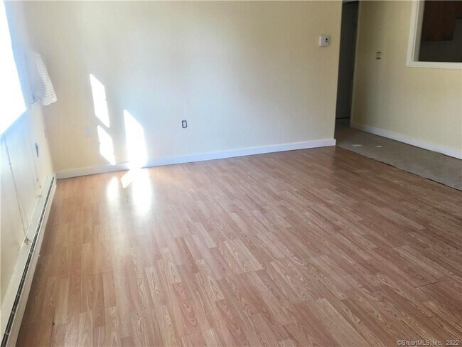 Building Photo - 113 Niles Hill Rd