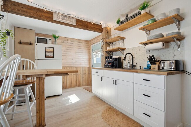 Building Photo - 30 Highland Ave